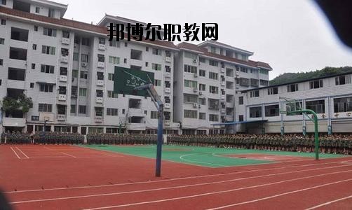 南充中等專業(yè)學(xué)校2020年報名條件、招生要求、招生對象