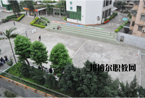 江門(mén)工貿(mào)職業(yè)技術(shù)學(xué)校2020年招生辦聯(lián)系電話