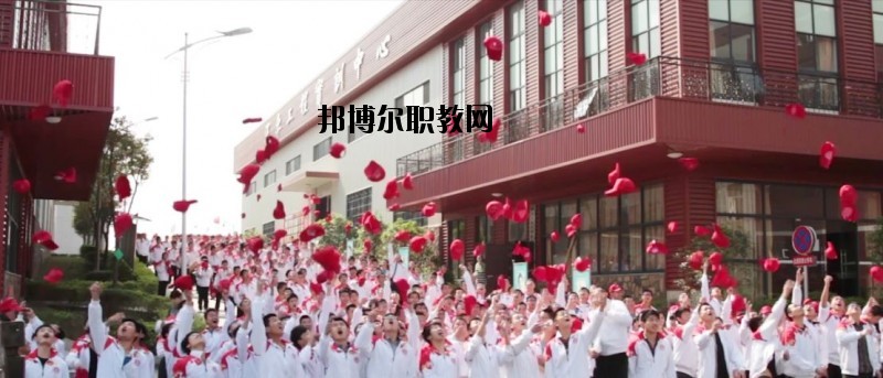德陽中藝科技職業(yè)學(xué)校2020年報名條件、招生要求、招生對象