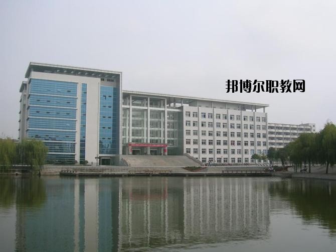 姚安縣職業(yè)高級中學(xué)2020年學(xué)費(fèi)、收費(fèi)多少