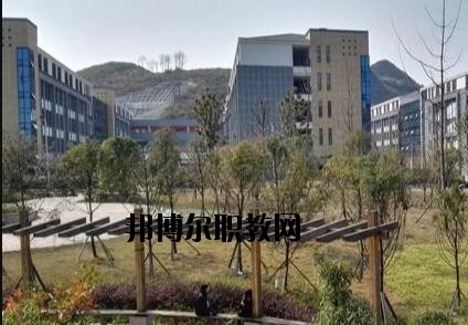 貴州農(nóng)業(yè)機(jī)電學(xué)校2020年報(bào)名條件、招生要求、招生對(duì)象