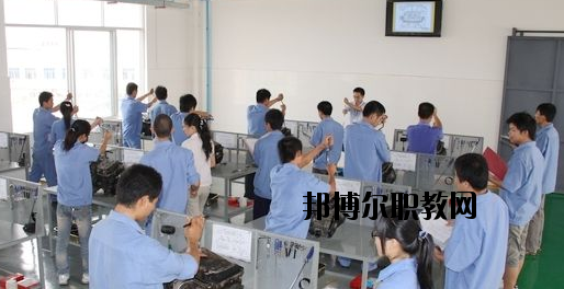 河池交通技工學校2020年報名條件、招生要求、招生對象 