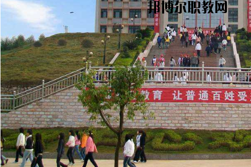 廣西質(zhì)量技術(shù)工程學(xué)校2020年報名條件、招生要求、招生對象