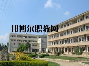 祿豐縣職業(yè)高級中學(xué)2020年報(bào)名條件、招生要求、招生對象