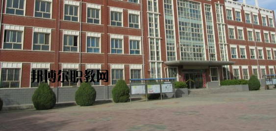 蘭州航空工業(yè)技工學(xué)校2020年報(bào)名條件、招生要求、招生對(duì)象