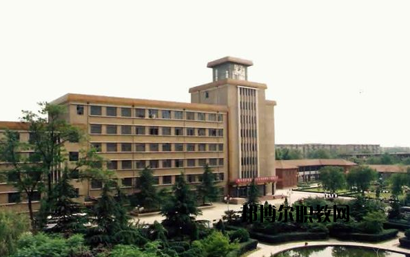 咸陽中鐵工程職業(yè)技術(shù)學校2020年報名條件、招生要求、招生對象 