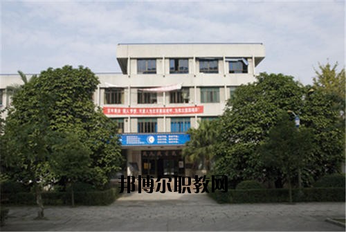 四川瀘州天星影視藝術學校2020年報名條件、招生要求、招生對象