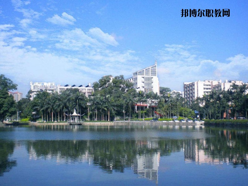 麻城宋埠職業(yè)高級中學2020年報名條件、招生要求、招生對象