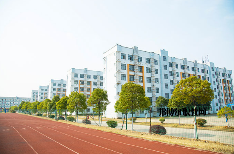 南昌運輸職業(yè)技術學校怎么樣、好不好