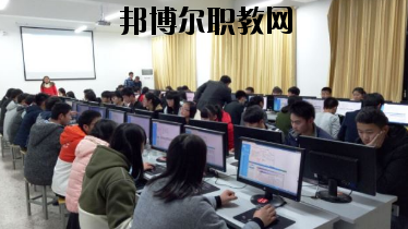 蘭州財(cái)稅學(xué)校2020年學(xué)費(fèi)、收費(fèi)多少