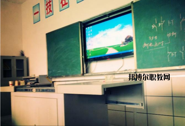 四川省隆昌縣城關(guān)職業(yè)中學(xué)2020年報(bào)名條件、招生要求、招生對(duì)象