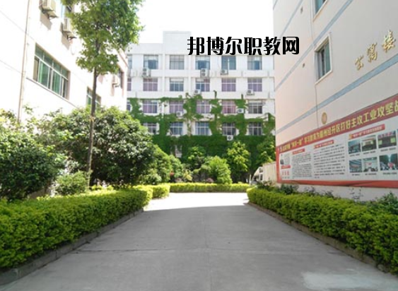 贛州光華職業(yè)技術(shù)學(xué)校2020年報名條件、招生要求、招生對象