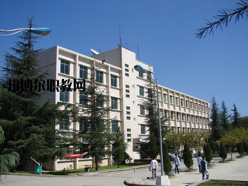 清鎮(zhèn)市衛(wèi)生職業(yè)技術學校2020年報名條件、招生要求、招生對象
