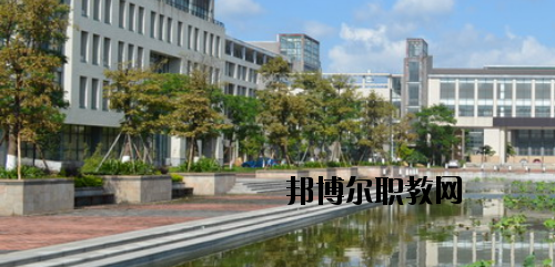 佛山高明區(qū)職業(yè)技術(shù)學校2020年報名條件、招生要求、招生對象