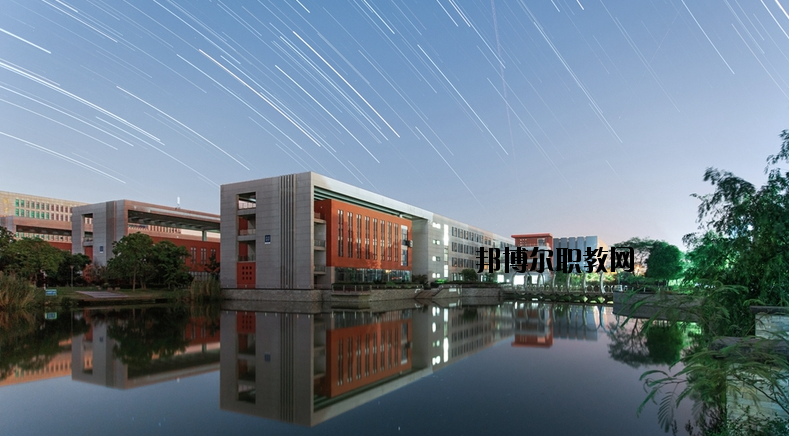 南京航空航天大學(xué)2020年報名條件、招生要求、招生對象
