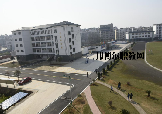 宜豐中等專業(yè)學(xué)校2020年報名條件、招生要求、招生對象