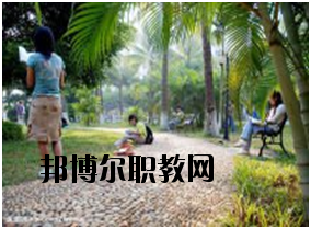 瀾滄縣職業(yè)高級中學(xué)2020年報名條件、招生要求、招生對象
