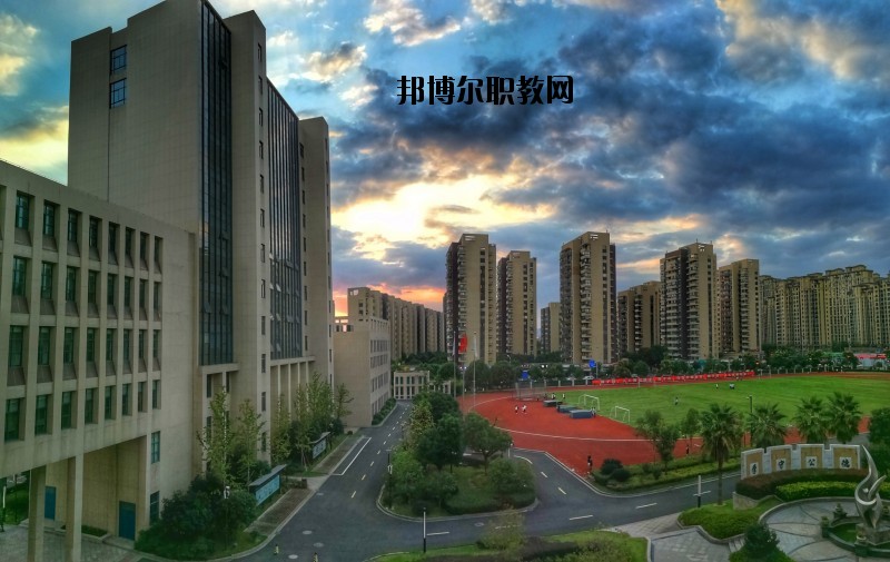 余杭區(qū)塘棲職業(yè)學(xué)校2020年報(bào)名條件、招生要求、招生對(duì)象