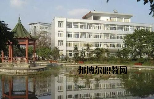 宜賓商業(yè)職業(yè)中等專業(yè)學(xué)校2020年報名條件、招生要求、招生對象