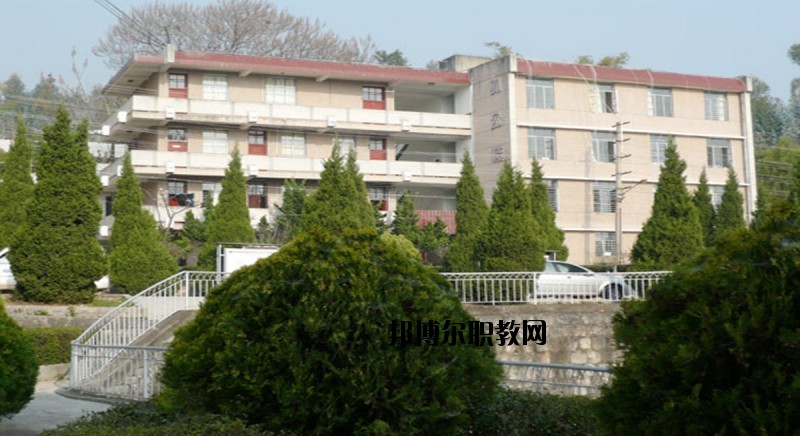 保山隆陽區(qū)職業(yè)技術(shù)學校2020年宿舍條件