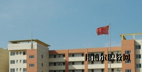 承德華中管理中專學校2020年報名條件、招生要求、招生對象 
