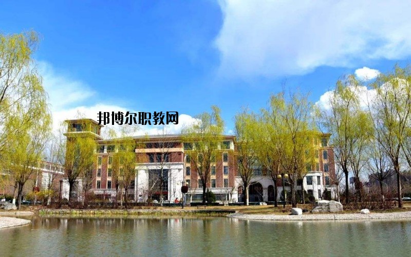 京山衛(wèi)生學校2020年報名條件、招生要求、招生對象