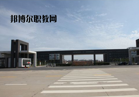 江西建設(shè)工程學(xué)校2020年報(bào)名條件、招生要求、招生對象
