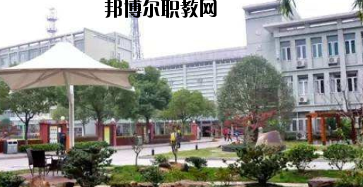 石家莊中美經(jīng)貿(mào)中等專業(yè)學(xué)校怎么樣、好不好