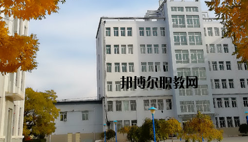 甘肅化工技工學(xué)校2020年報名條件、招生要求、招生對象