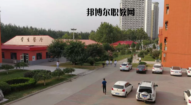 秦皇島渤?？萍贾械葘I(yè)學(xué)校