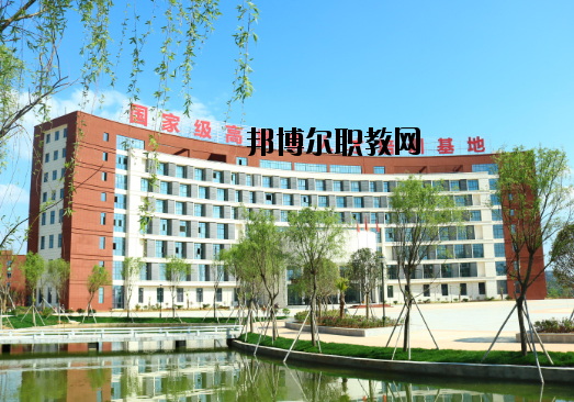 寧都技工學(xué)校2020年報(bào)名條件、招生要求、招生對(duì)象