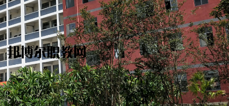 玉林華港中等職業(yè)技術學校怎么樣、好不好