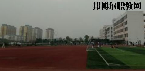 柳州鹿寨職業(yè)教育中心2020年報(bào)名條件、招生要求、招生對象