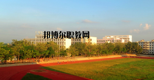 平南中等職業(yè)技術學校2020年報名條件、招生要求、招生對象