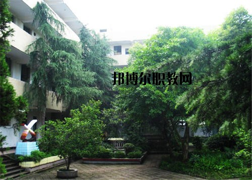 內(nèi)江求是職業(yè)技術(shù)學(xué)校怎么樣、好不好
