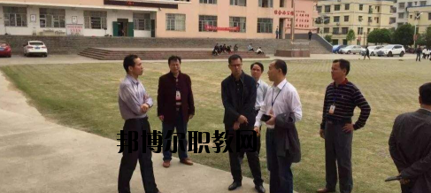 富川職業(yè)技術(shù)學(xué)校2020年報(bào)名條件、招生要求、招生對象 