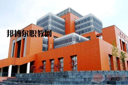 綿竹職業(yè)中專學校2020年報名條件、招生要求、招生對象