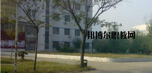 河南技工學(xué)校2021年報(bào)名條件、招生要求、招生對(duì)象