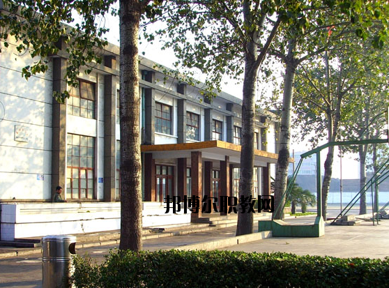 河南工業(yè)科技學校怎么樣、好不好