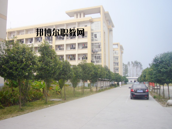 阜陽工商貿(mào)易學校怎么樣、好不好