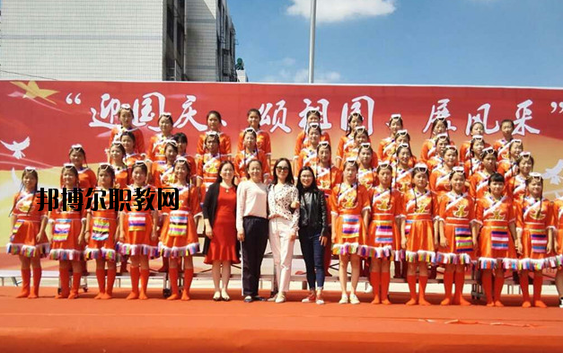 阜陽現(xiàn)代職業(yè)教育學(xué)校2020年報(bào)名條件、招生要求、招生對象