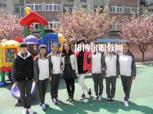 鄭州軟件應(yīng)用中等專業(yè)學(xué)校2021年學(xué)費(fèi)、收費(fèi)多少