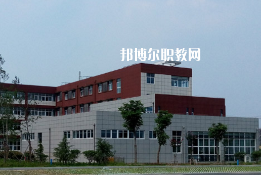 天長工業(yè)學(xué)校2020年報名條件、招生要求、招生對象