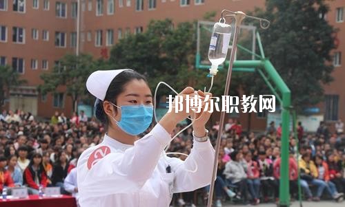 瀘州中等衛(wèi)生職業(yè)學(xué)校2020年招生辦聯(lián)系電話(huà)