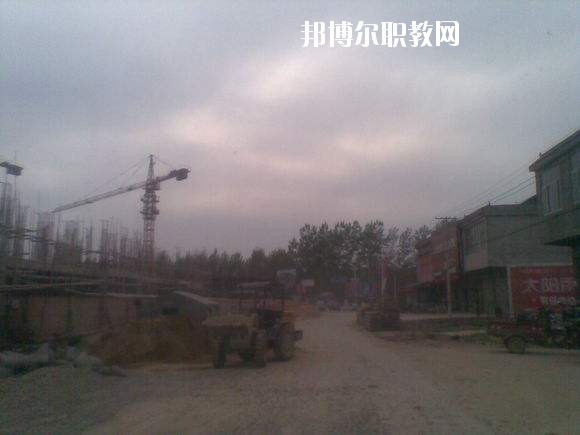 沈丘職業(yè)教育中心2021年報(bào)名條件、招生要求、招生對(duì)象
