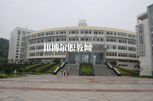 四川建筑技工學(xué)校2020年報(bào)名條件、招生要求、招生對象