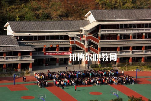 四川石棉職業(yè)高級中學(xué)怎么樣、好不好