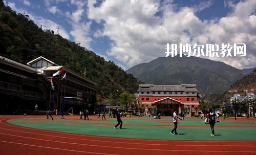 四川石棉職業(yè)高級(jí)中學(xué)2020年報(bào)名條件、招生要求、招生對(duì)象