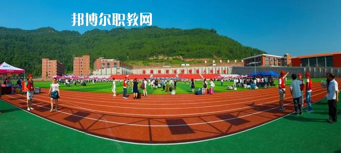 通江縣職業(yè)高級中學(xué)2020年報名條件、招生要求、招生對象