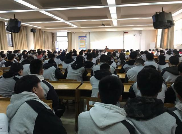 江蘇建湖中等專業(yè)學(xué)校2020年報名條件、招生要求、招生對象